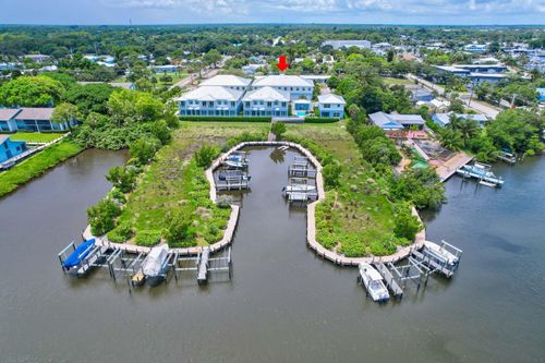 4662 Se Manatee Way, Stuart, FL, 34997-5326 | Card Image