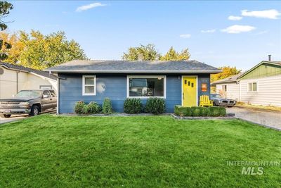 1919 Hird Avenue, House other with 2 bedrooms, 1 bathrooms and 1 parking in Caldwell ID | Image 1