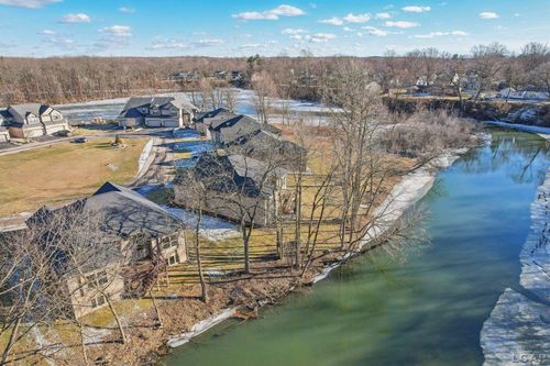 607 Shadow Brooke Ln, Tecumseh, MI, 49286-7559 | Card Image
