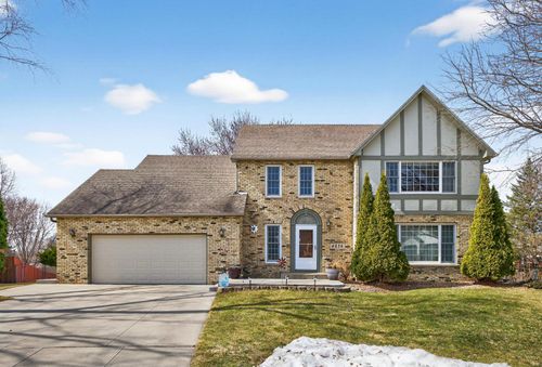 4236 Stoneham Ln Nw, Rochester, MN, 55901-3719 | Card Image