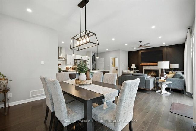 1142 Diamond St, House other with 3 bedrooms, 3 bathrooms and 2 parking in Rockland ON | Image 11