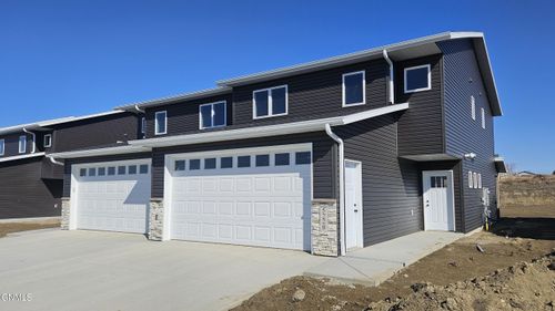 5220 Welder Ave, Bismarck, ND, 58503-1753 | Card Image