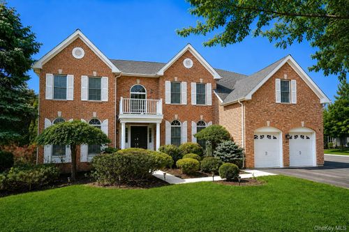16 Eagle Ct, White Plains, NY, 10605-5115 | Card Image