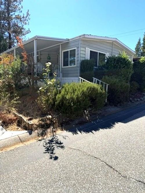10200 Grinding Rock Dr, Grass Valley, CA, 95949-9293 | Card Image