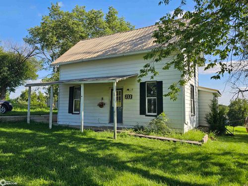 211 2nd St, Searsboro, IA, 50242-7551 | Card Image