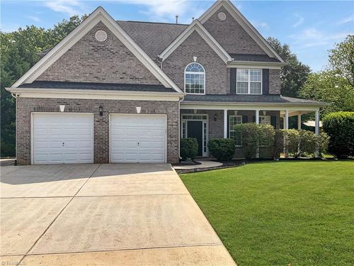 107 Autumn Frost Ave, Statesville, NC, 28677-9058 | Card Image