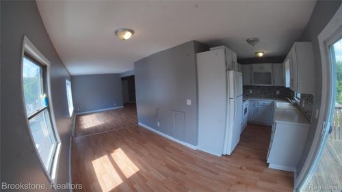 6-510 Pleasant St, Charlotte, MI, 48813-1912 | Card Image