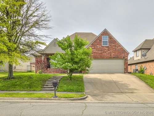 4610 142nd St, Bixby, OK, 74008-3788 | Card Image