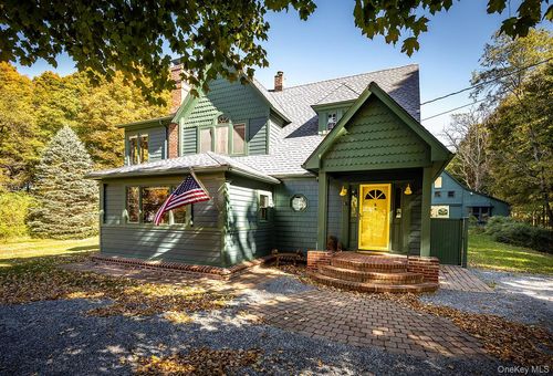 48 Verbank Rd, Millbrook, NY, 12545-6007 | Card Image