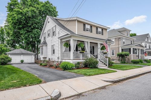 77 Hawthorn St, Lowell, MA, 01851-3615 | Card Image