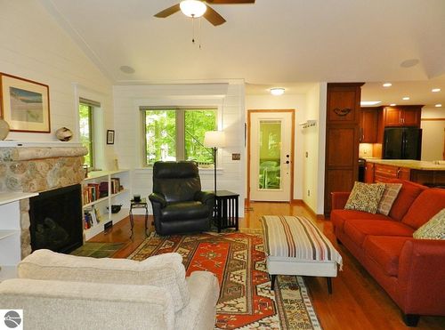 23-12055 S Woodwinds Cir, Traverse City, MI, 49684-7728 | Card Image