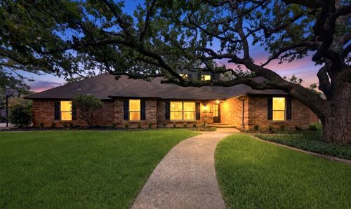 3609 Country Club Rd, Arlington, TX, 76013-3041 | Card Image