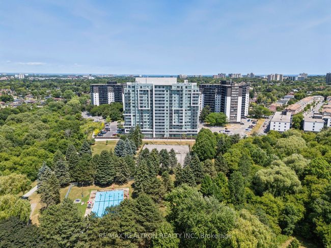 1005 - 1346 Danforth Rd, Condo with 3 bedrooms, 2 bathrooms and null parking in Toronto ON | Image 46