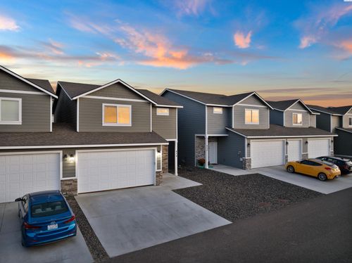 434 Bedrock Loop, West Richland, WA, 99353-2001 | Card Image