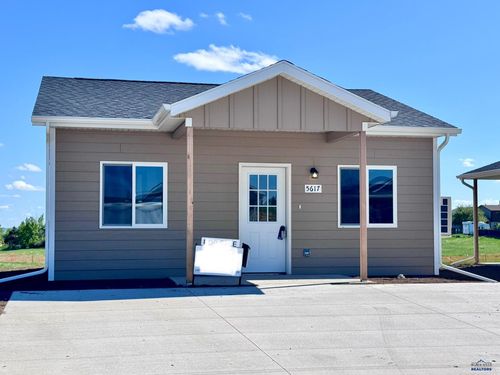 5617 Bridge Dr, Rapid City, SD, 57703 | Card Image