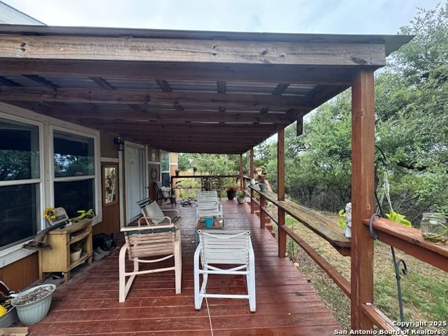 833 Cimarron, House other with 3 bedrooms, 2 bathrooms and null parking in Spring Branch TX | Image 9
