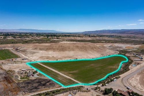 857 R Rd, Mack, CO, 81525-9758 | Card Image