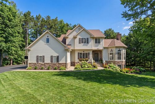 14717 Foxboro Ct, Holland, MI, 49424-1675 | Card Image