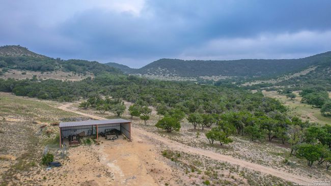 1401 Cedar Mesa Rd, Home with 3 bedrooms, 2 bathrooms and null parking in Tarpley TX | Image 63