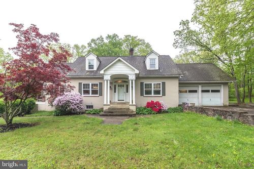 556 Marienstein Rd, UPPER BLACK EDDY, PA, 18972-9604 | Card Image
