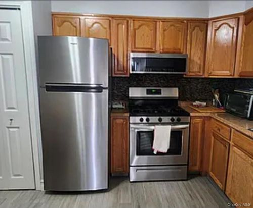 apt-1st-15 Sagamore Rd, Island Park, NY, 11558-1477 | Card Image