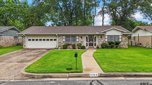 2742 Lisa Ln, Tyler, TX, 75701-7427 | Card Image