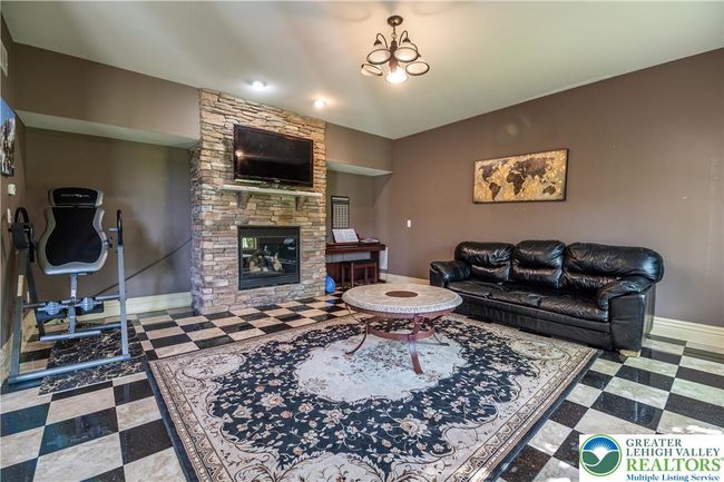 226 Sonny Dr, House other with 7 bedrooms, 6 bathrooms and null parking in Wind Gap PA | Image 9
