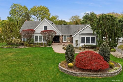 9 Sage Brush Court, Brookhaven, NY, 11733 | Card Image