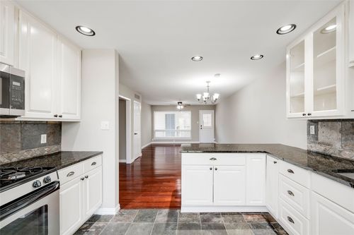 apt-207-1210 Windsor Rd, Austin, TX, 78703-4188 | Card Image