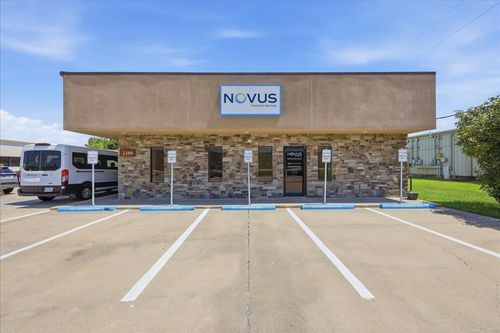 1200 N Memorial Fwy, Nederland, TX, 77627 | Card Image