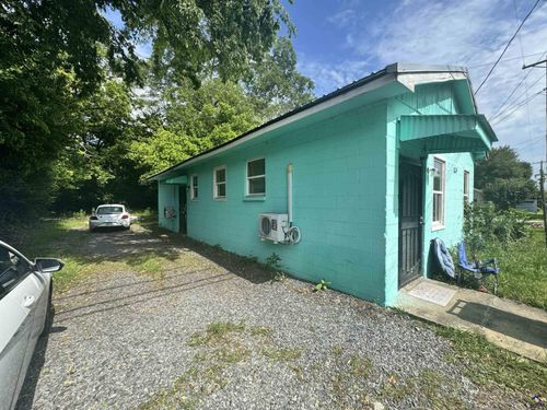 303 Carver Dr, FORT VALLEY, GA, 31030-4468 | Card Image