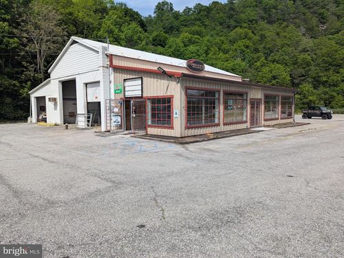 14367 Lincoln Hwy, Everett, PA, 15537-7431 | Card Image