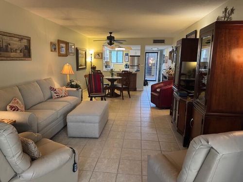 115-3154 Via Poinciana, Lake Worth, FL, 33467-1475 | Card Image