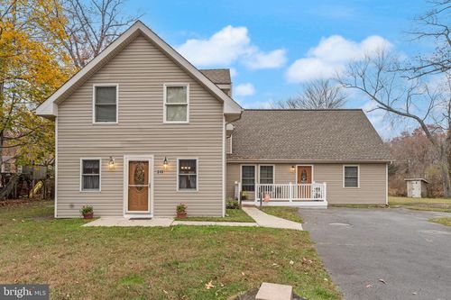 315 Laurel Ave, WILLIAMSTOWN, NJ, 08094-8621 | Card Image