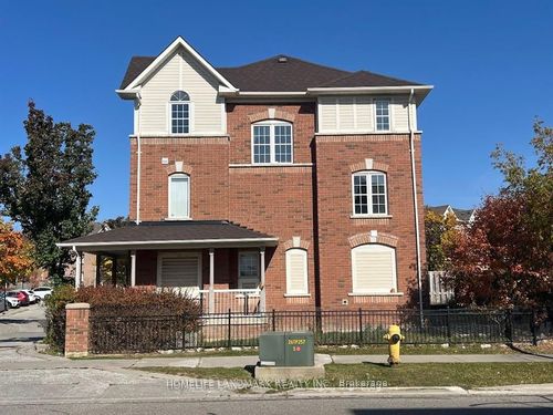 1 Nakina Way, Unionville, ON, L3R5Y7 | Card Image
