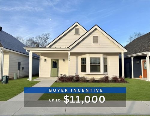 704 Ne Heights Ln, Bentonville, AR, 72712-3097 | Card Image