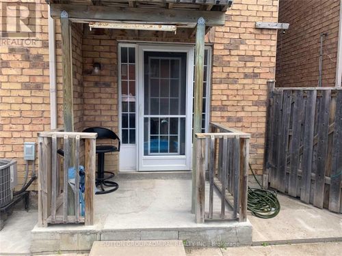 101 San Gabriele Pl, Toronto, ON, M9L3A5 | Card Image