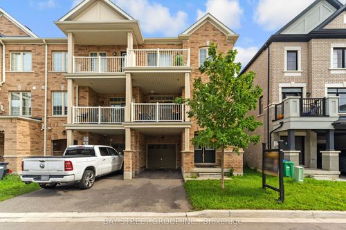 53 Fruitvale Cir, Brampton, ON, L7A5B9 | Card Image