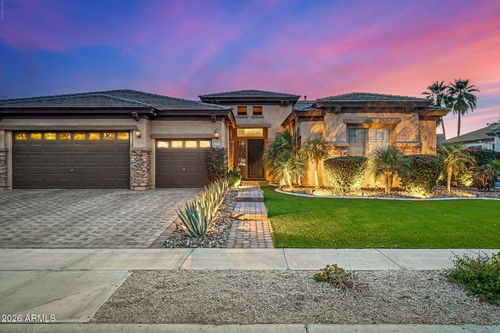 7598 N 85th Dr, Glendale, AZ, 85305-3983 | Card Image