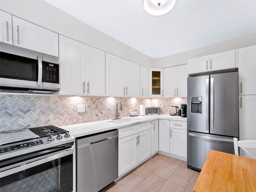 apt-612-3140 S Ocean Dr, Hallandale Beach, FL, 33009-7237 | Card Image