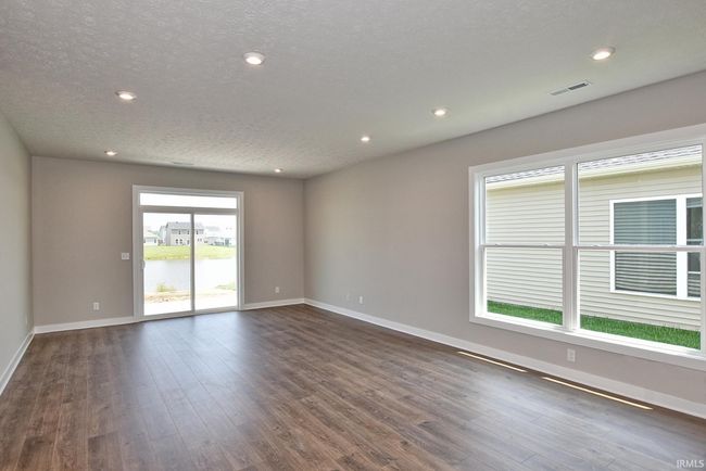 4764 Chelmsford Dr, House other with 3 bedrooms, 2 bathrooms and null parking in Newburgh IN | Image 6