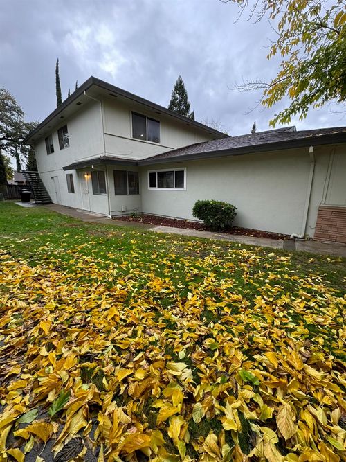 2-225 Mahan Ct, Roseville, CA, 95678-2412 | Card Image