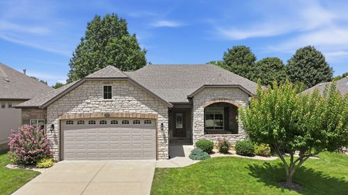 599 Penzance Dr, Nixa, MO, 65714-8447 | Card Image