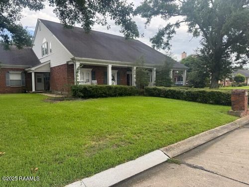 2552 Cypress Lawn Dr, Marrero, LA, 70072-5418 | Card Image