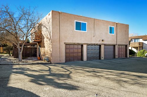 apt-d-8436 Chambers Ct Ne, Albuquerque, NM, 87111-2094 | Card Image