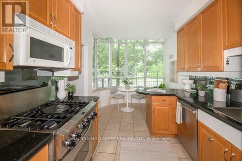 117-9 Boardwalk Drive S, Toronto (The Beaches), ON, M4L6T1 | Card Image