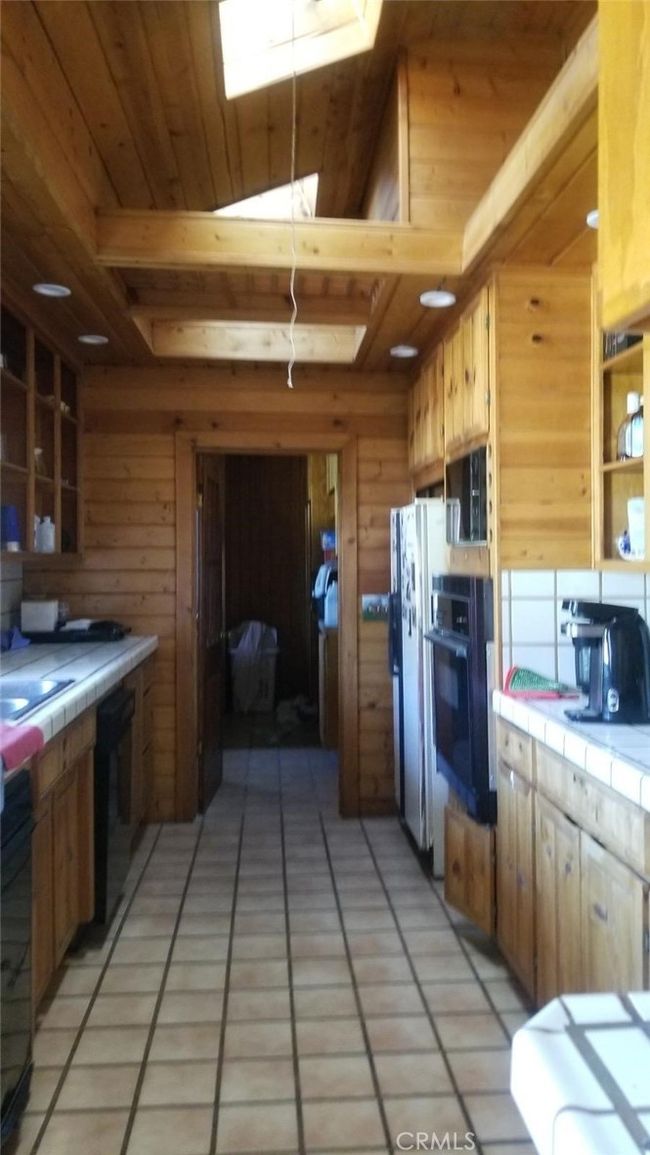 29970 Woodford Tehachapi Rd, Home with 2 bedrooms, 2 bathrooms and 1 parking in Keene CA | Image 8