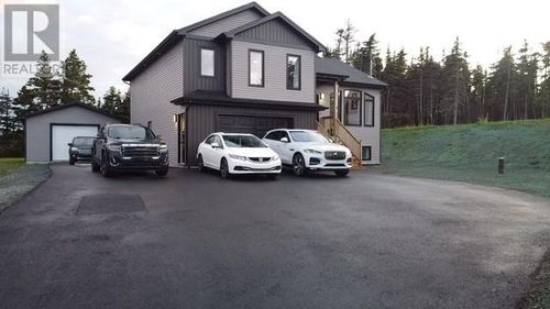 5 Patricia Dr, Portugal Cove-St Philips, NL, A1M0G6 | Card Image