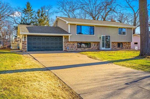 366 Sanburnol Dr Ne, Spring Lake Park, MN, 55432-1126 | Card Image