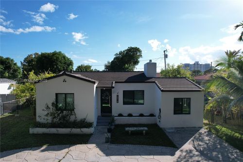 2818 Sw 19th St, Miami, FL, 33145-1922 | Card Image